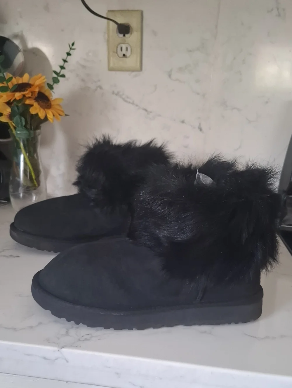 UGG soft black